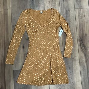 ❌❌SOLD❌❌Bp dress Tan Warpy Dot